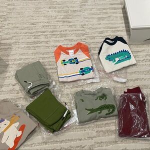 Hanna Andersson Kids Matching Sets - Red, Green, Beige 2T NWT